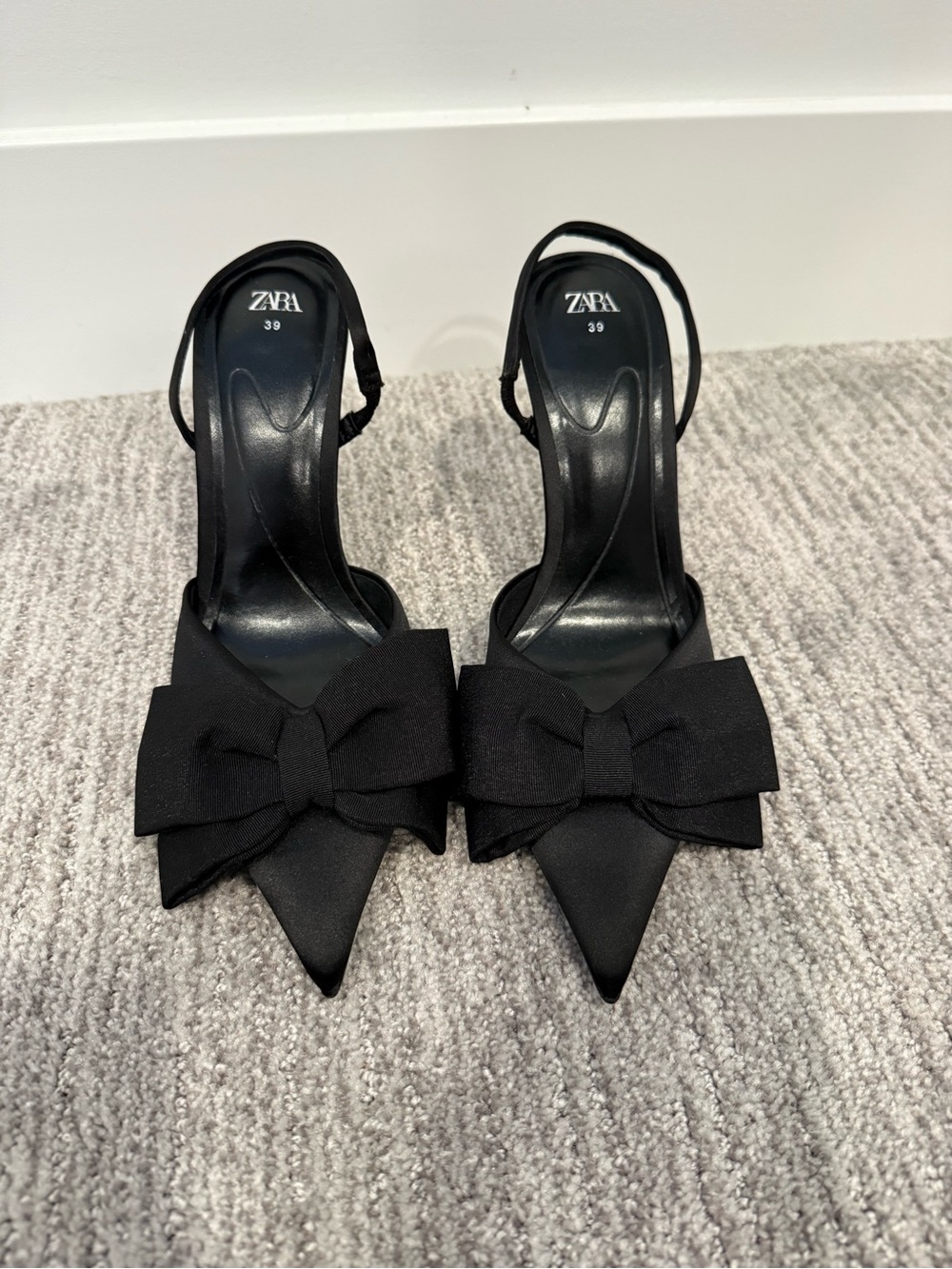ZARA Black Pointed-Toe Slingback Heels with Bow